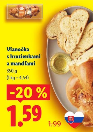 Vianočka s hrozienkami a mandľami